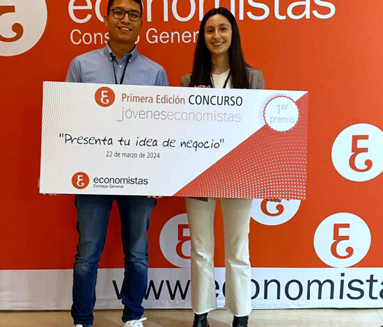 Primer Premio Nacional En El Concurso De J Venes Economistas Para Un